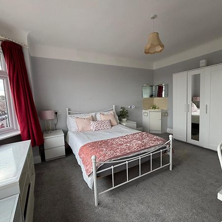 Winton House Home Stay Борнмут Экстерьер фото